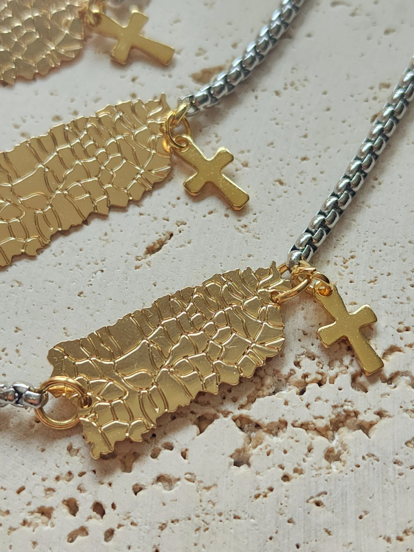 Tierra bendita necklace