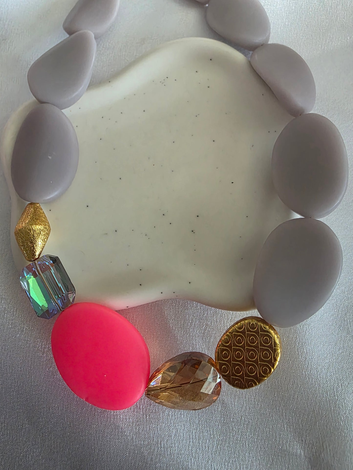 Anabel choker