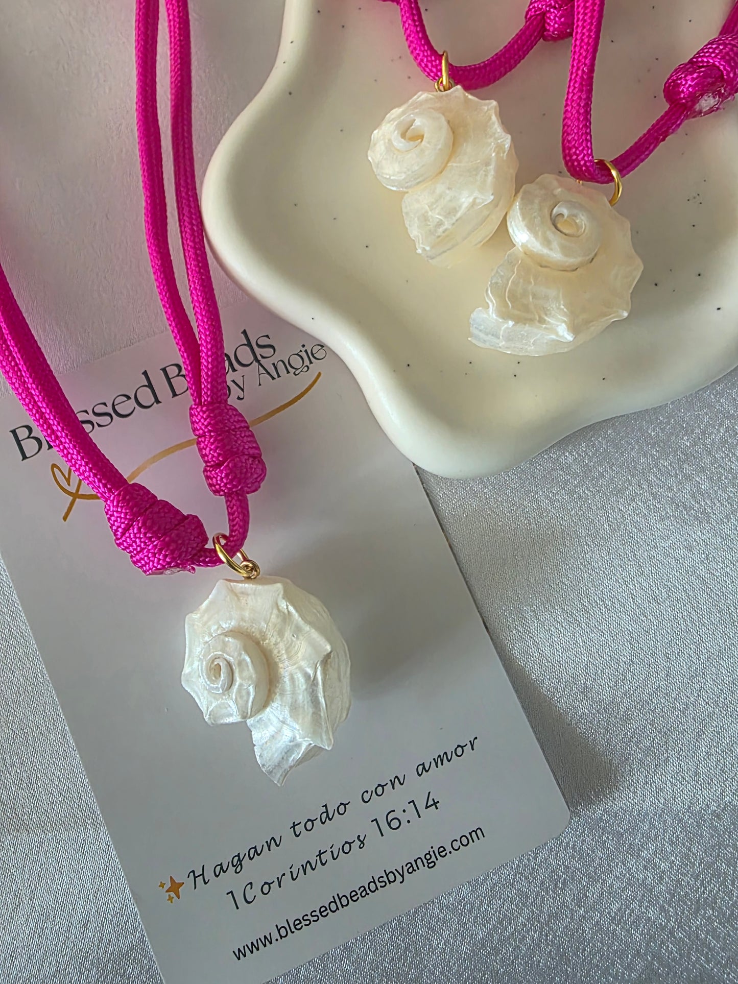 Coral choker