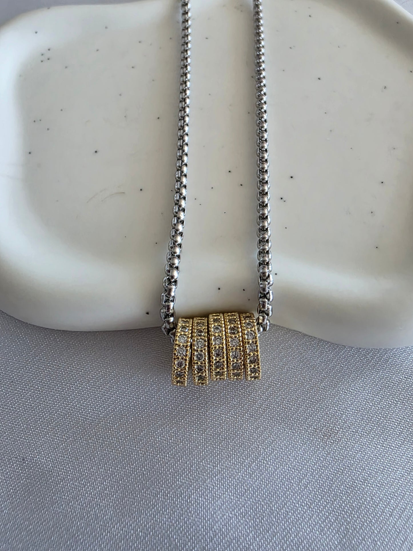 Circle chain necklace