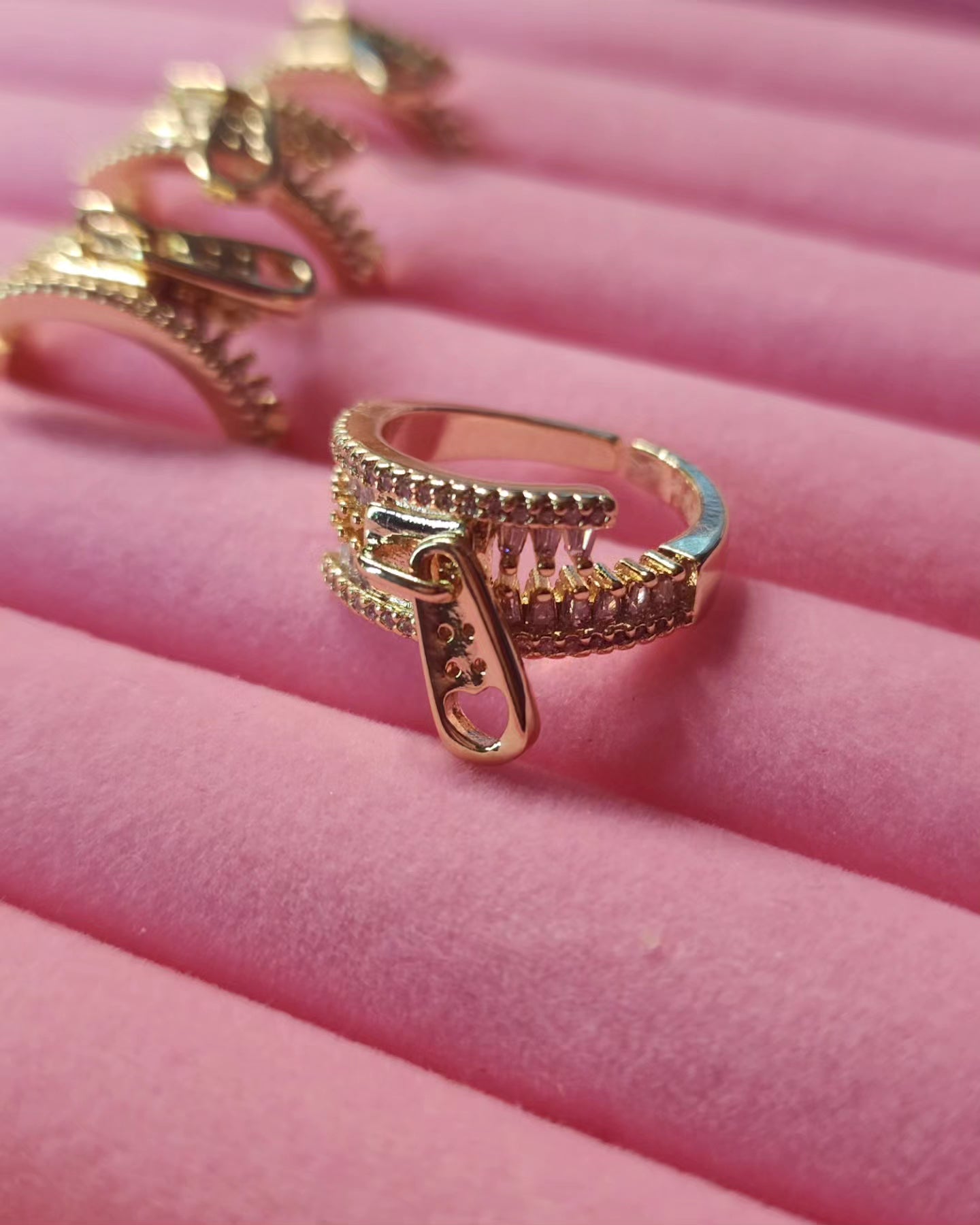 Zipper Ring