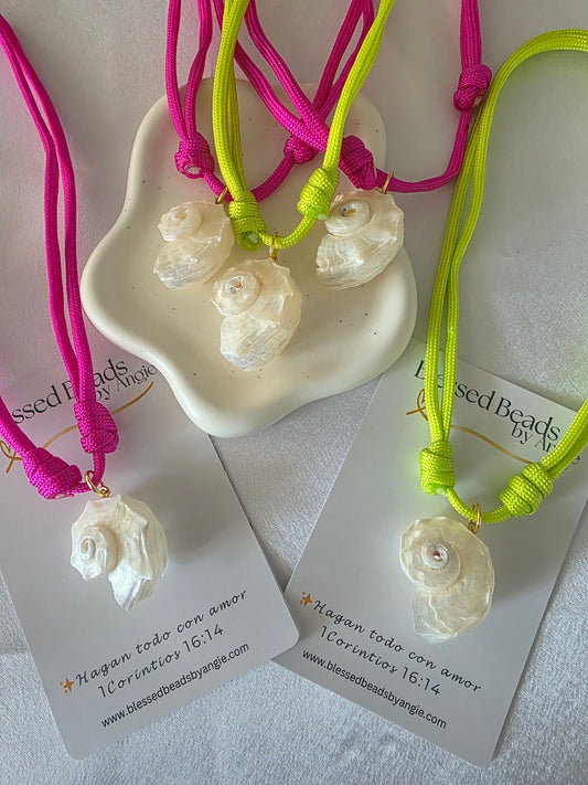 Coral choker