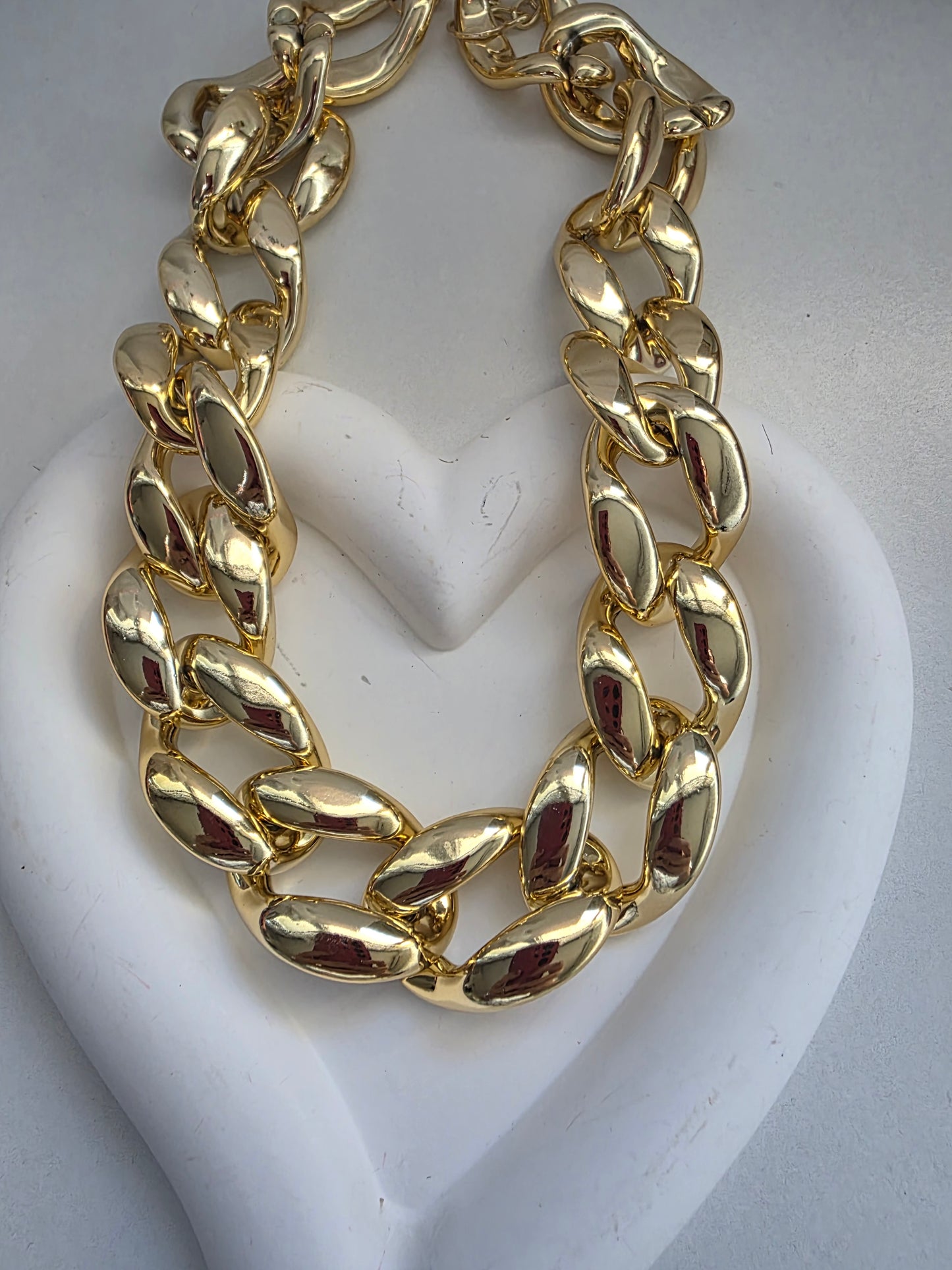 Cuban chunky choker