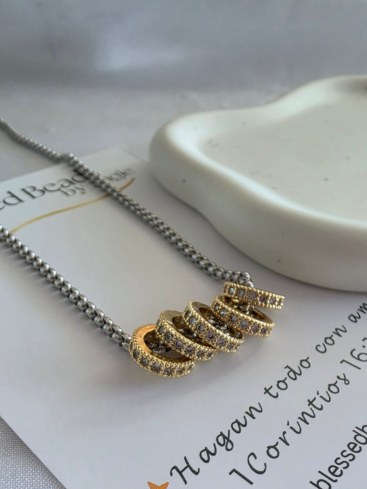 Circle chain necklace
