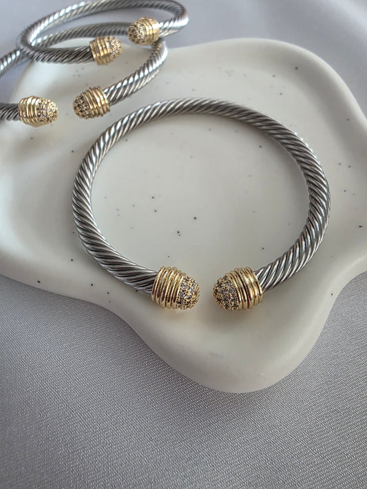 DY bangle