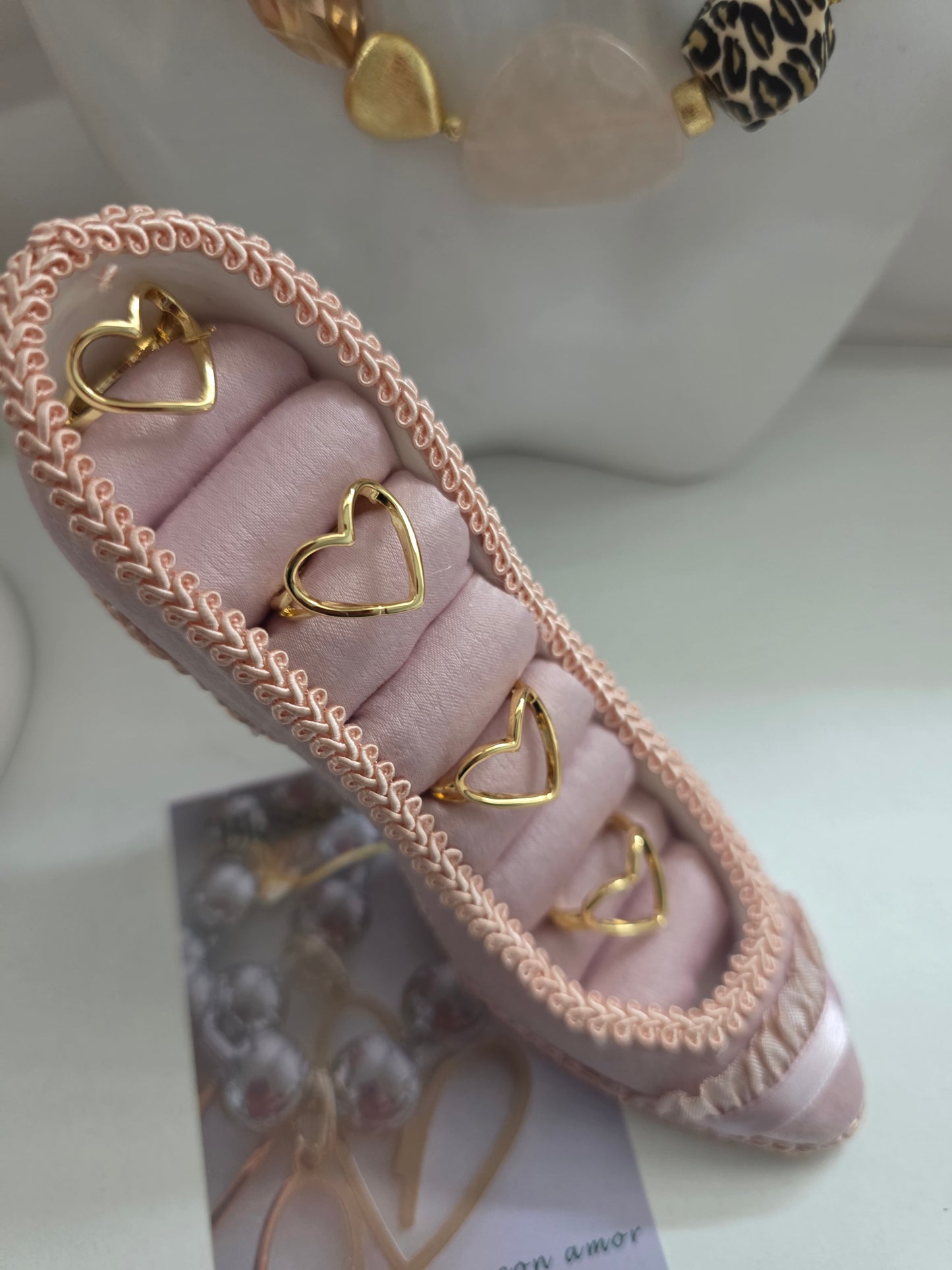 Amara Ring