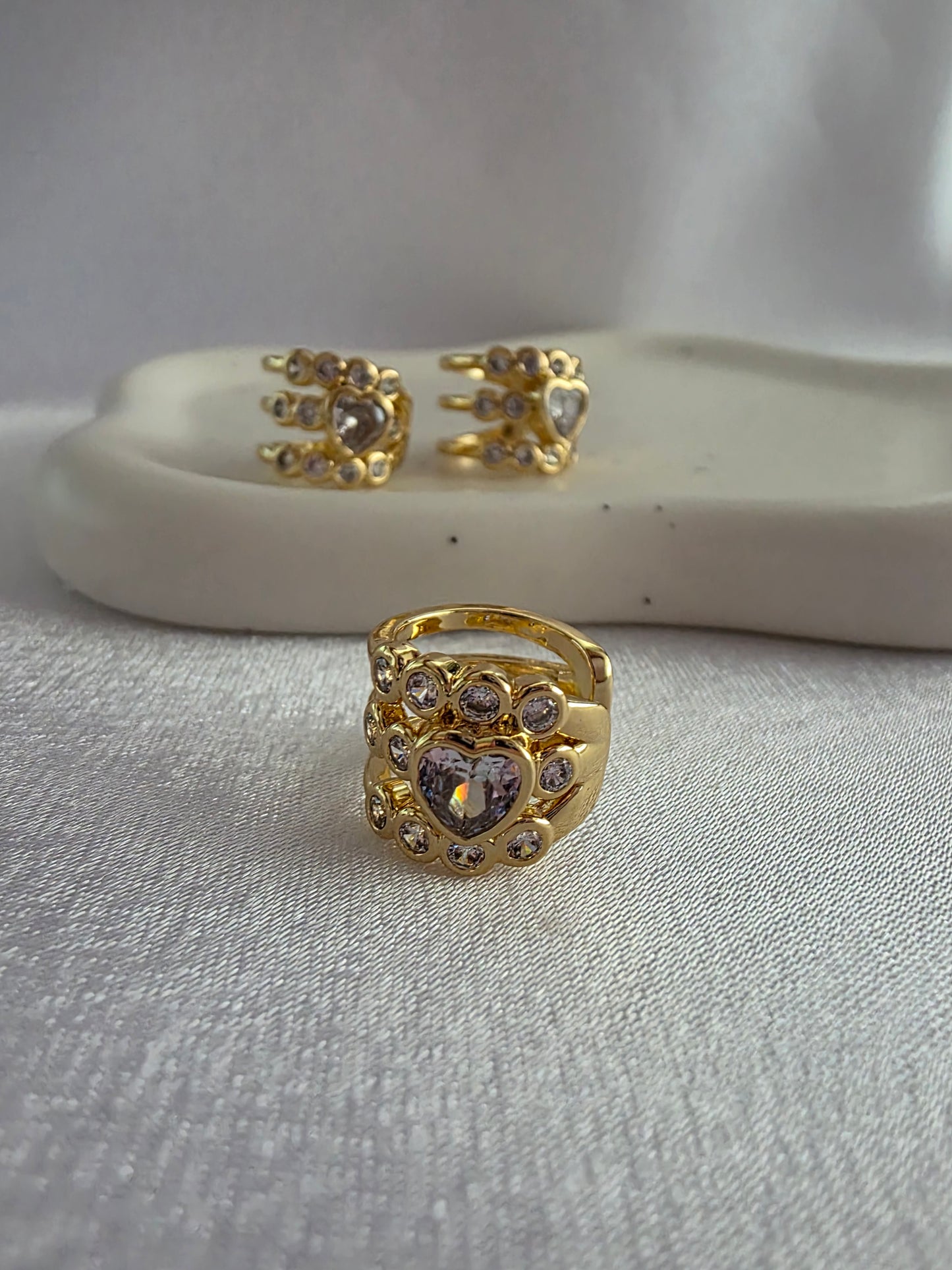 Lovely earcuff