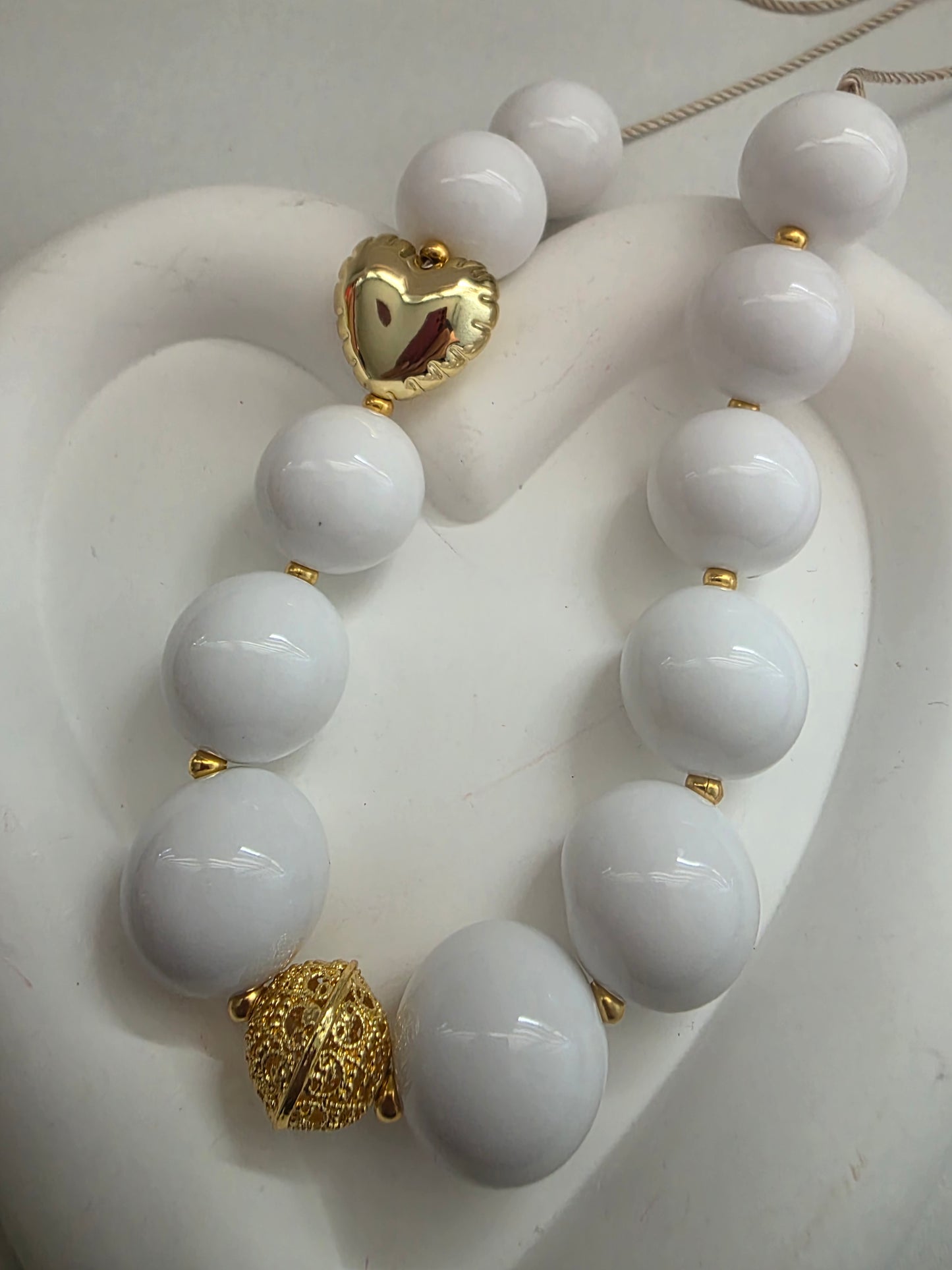 White necklace