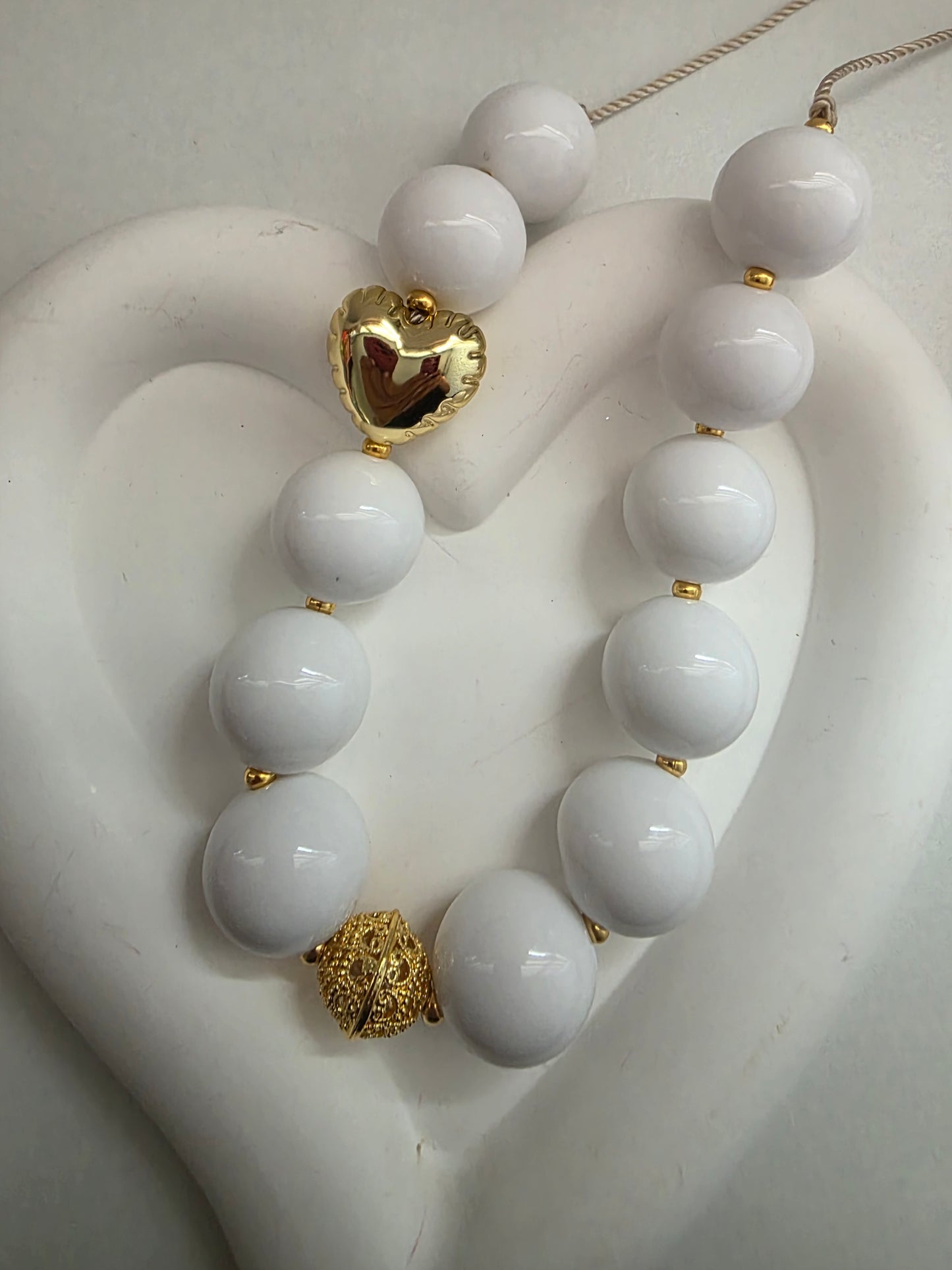 White necklace