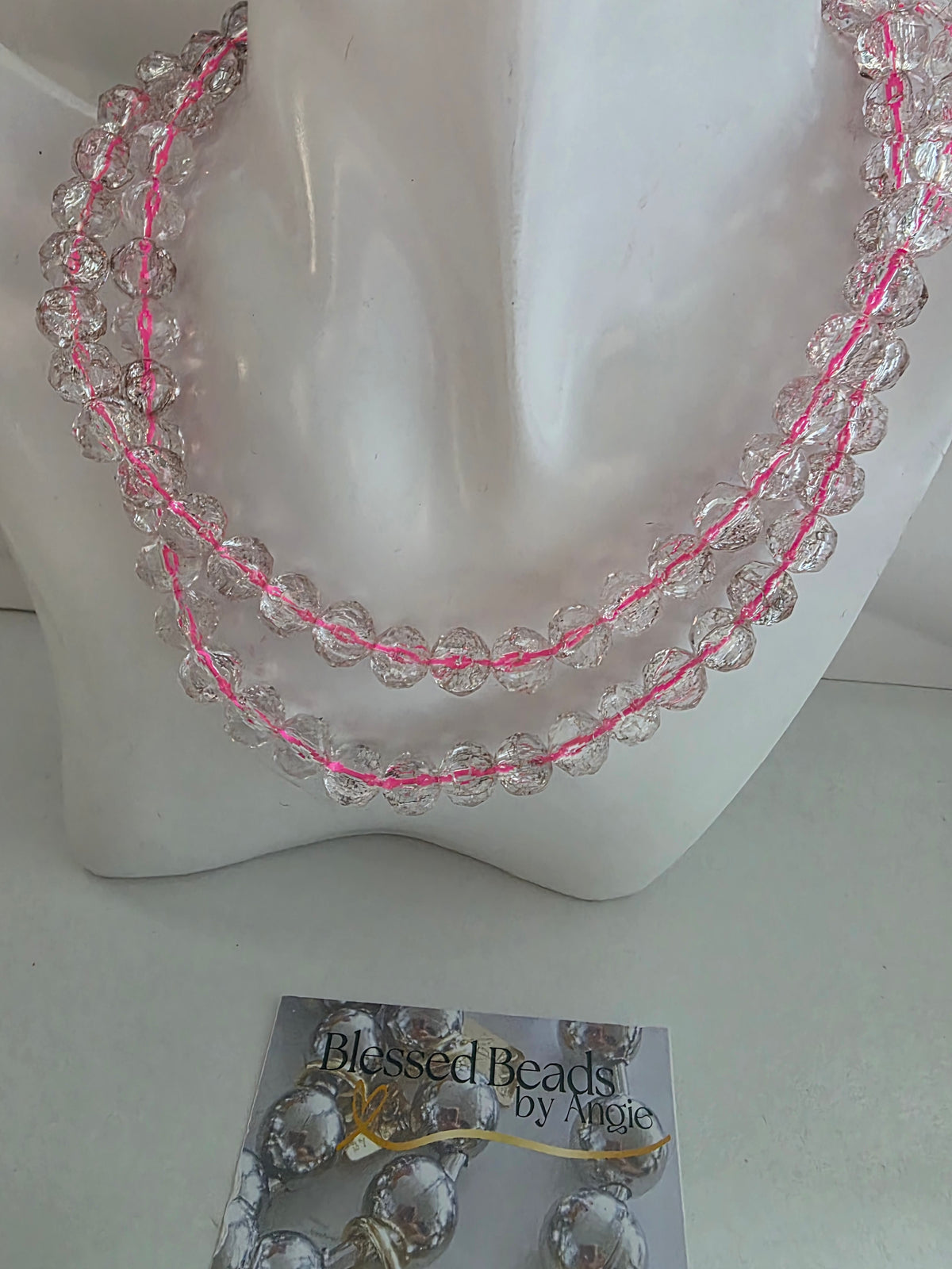 Pinky smoke ice necklace