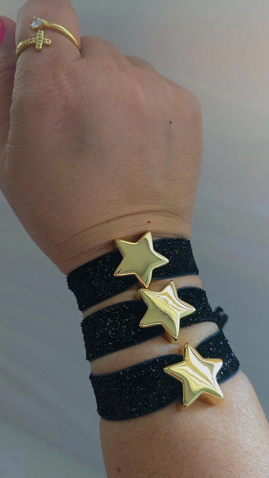 Black star bracelet
