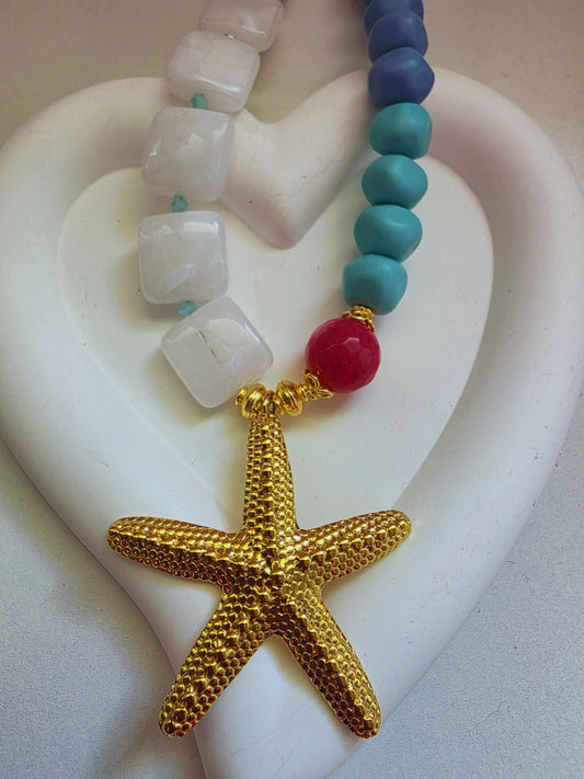 Paxi necklace